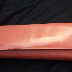 Prague Coral Clutch